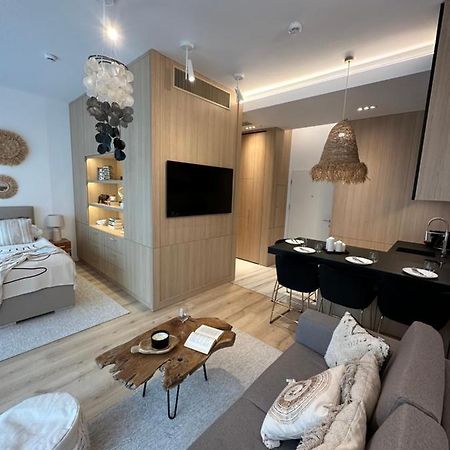 Shelter Luxury Apartament Рогово Экстерьер фото