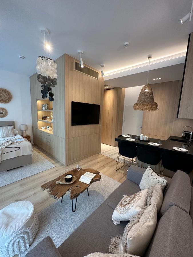 Shelter Luxury Apartament Рогово Экстерьер фото