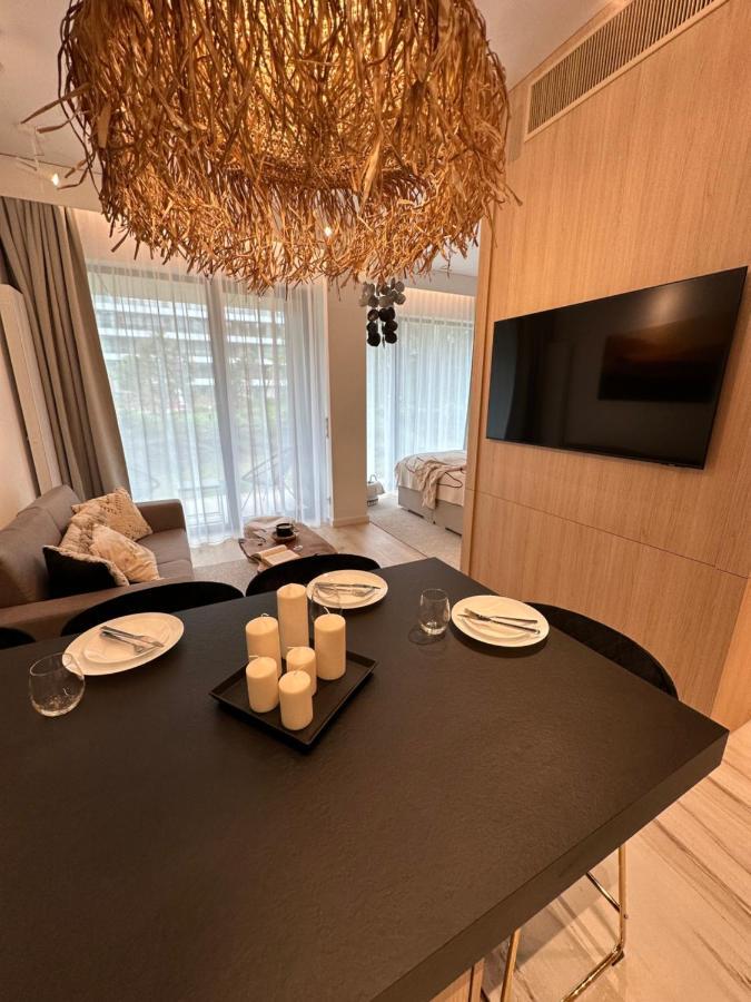 Shelter Luxury Apartament Рогово Экстерьер фото